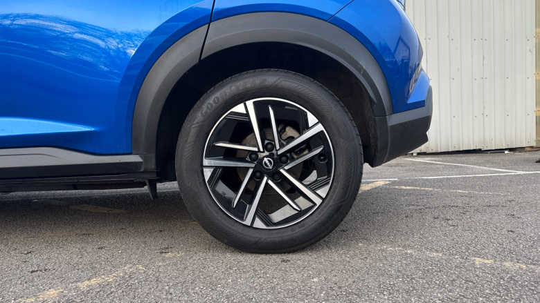 Nissan Juke 1.6 Hybrid N-Connecta 5dr Auto Hybrid Hatchback